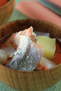 ご当地飯！鮭と野菜のやさしい味♪三平汁