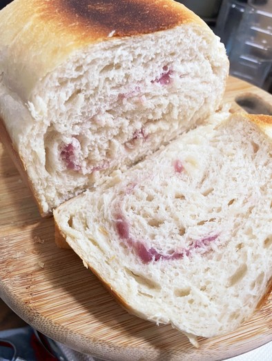 紫芋食パン！の写真