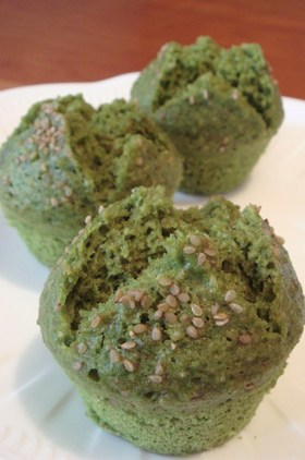 オートミール&抹茶と白胡麻の蒸しパン