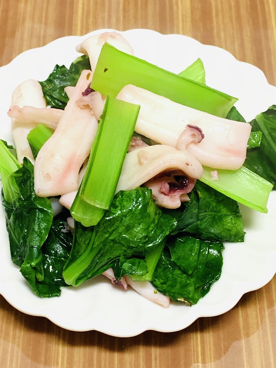 イカと小松菜のガーリック炒めの画像