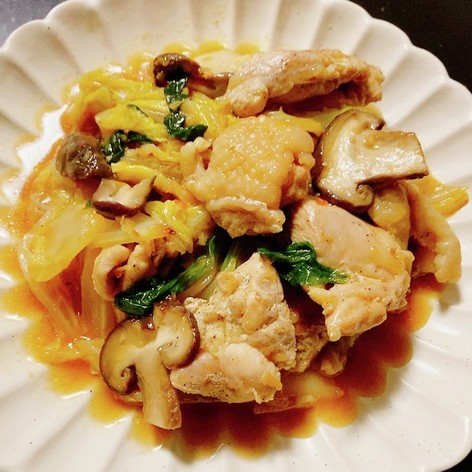 生姜たっぷり、鶏と白菜のピリ辛炒め煮