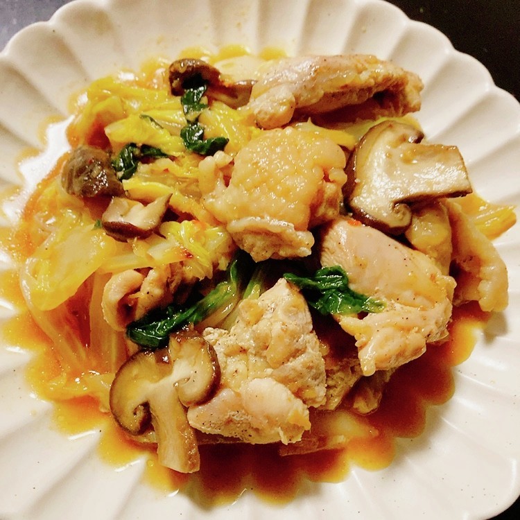 生姜たっぷり、鶏と白菜のピリ辛炒め煮の画像