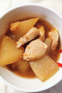 簡単隠し味で✿ 鶏むね肉と大根の 生姜煮
