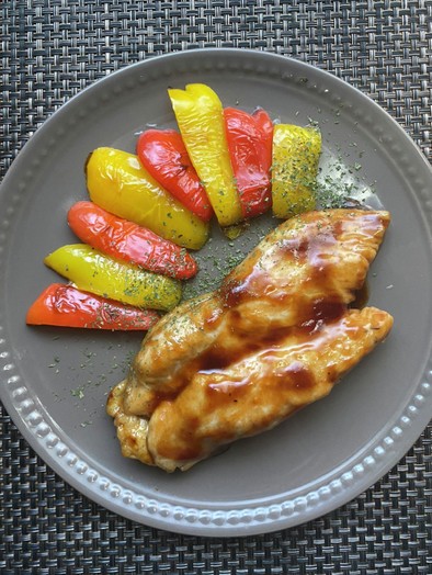 鶏胸肉とパプリカのタテギ照り焼きの写真