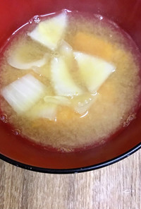 今朝の味噌汁/カボチャと玉ねぎ