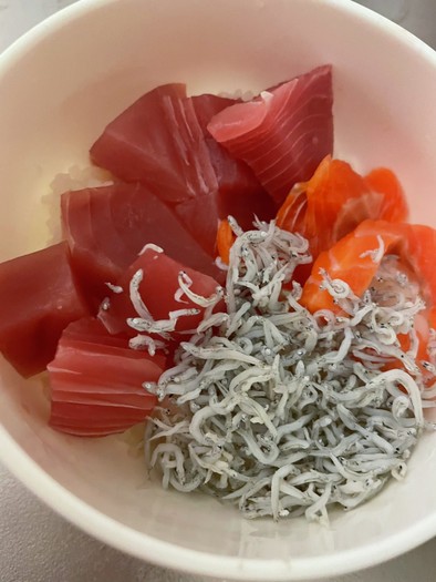 うちの海鮮丼、酢飯レシピの写真