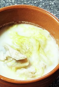 白菜大量消費！白菜の玉ねぎ麹ミルクスープ