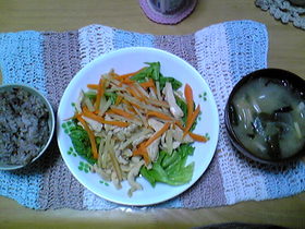 鶏ムネ肉とにんじんじゃが、ゆずポン酢炒め