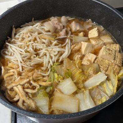 白菜と豚バラの味噌鍋の写真