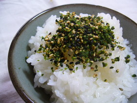 ご飯のお供に✿ささっとゴマふりかけ