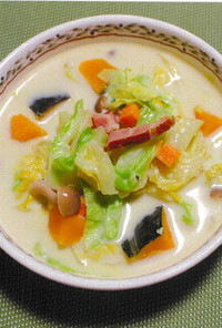 彩り野菜の豆乳スープ煮