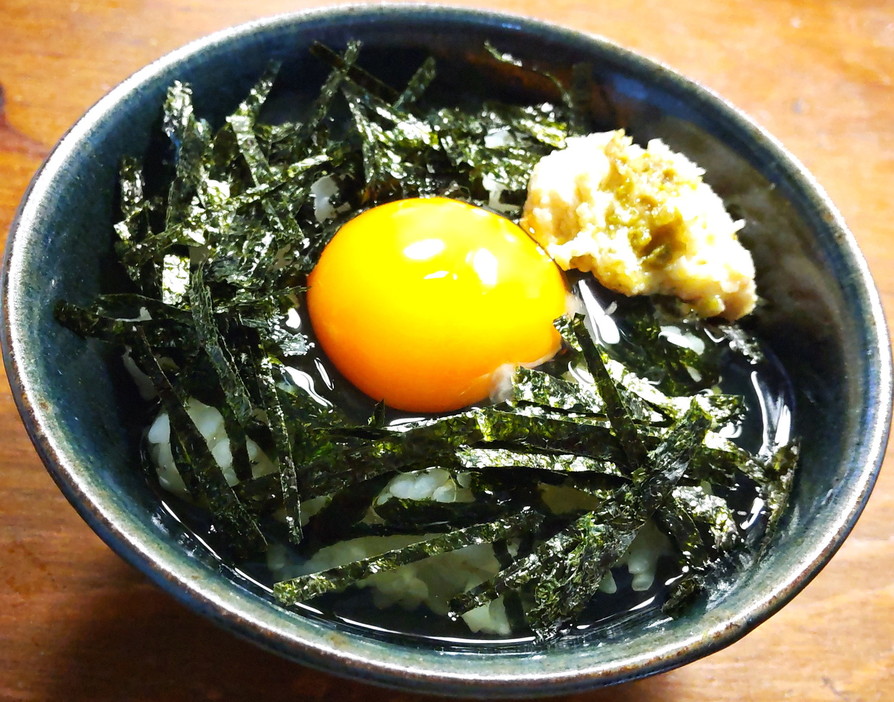 鮒寿司（鮒ずし）の飯（イイ）で卵かけご飯の画像
