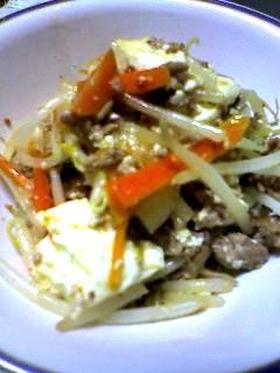 豆腐ともやしのごま油炒め