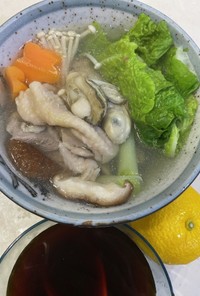 自家製柚子ポン酢で作る牡蠣と鶏肉鍋