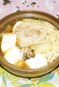 【ひとり鍋】豚バラと白菜の醤油麹土鍋