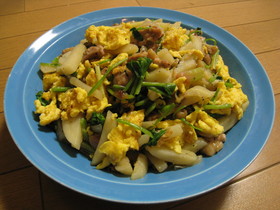 野菜たっぷり鶏肉とじゃがのウェイパー炒め