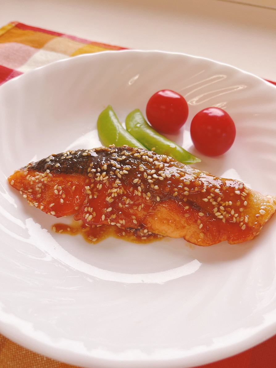 白いご飯に最高☆鮭のごま生姜照焼きの画像