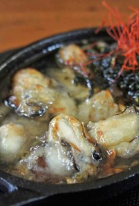 カリカリ牡蠣と韓国海苔のアヒージョ