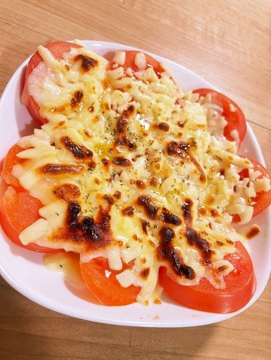 簡単！カプレーゼ風 チーズ焼きトマトの写真