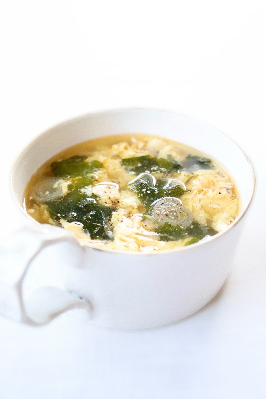 簡単手軽な【卵とわかめの中華スープ】の画像