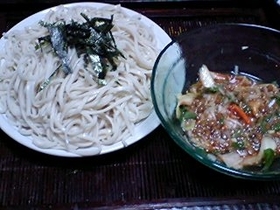 ピリ辛?ネバトロ♪ざるうどん