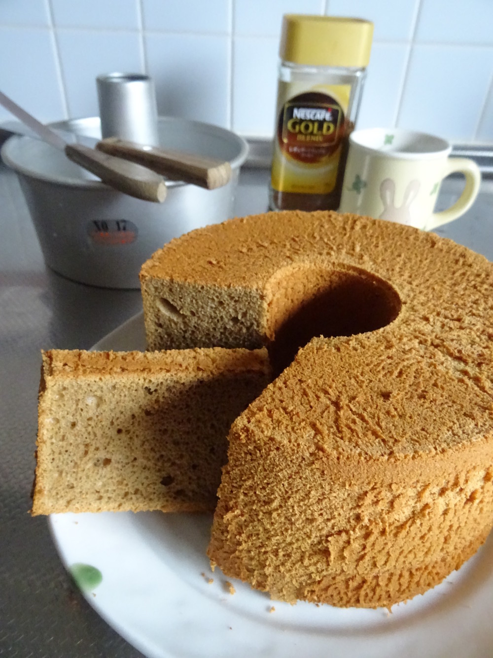 コーヒーシフォンケーキ しっとりすぎ レシピ 作り方 By ぶるーぽぴー クックパッド 簡単おいしいみんなのレシピが352万品