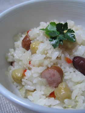 お豆とソーセージの炊き込みご飯