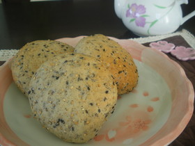 ❤ゴマ たぁ~っぷりなあんぱんです❤