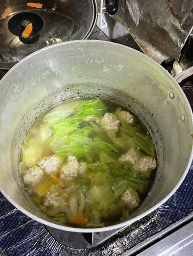 鶏ひき肉生姜入りの肉団子スープの写真