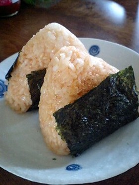 とろ~り☆カマンベールのキムチ焼おにぎり