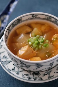 【冬の薬膳】 鶏とかぶのキムチスープ