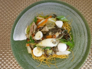 さば和風皿うどん（主食）の写真