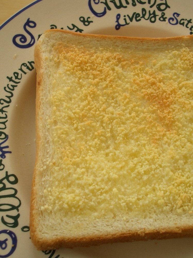朝食に☆カリカリ粉チーズトーストの画像