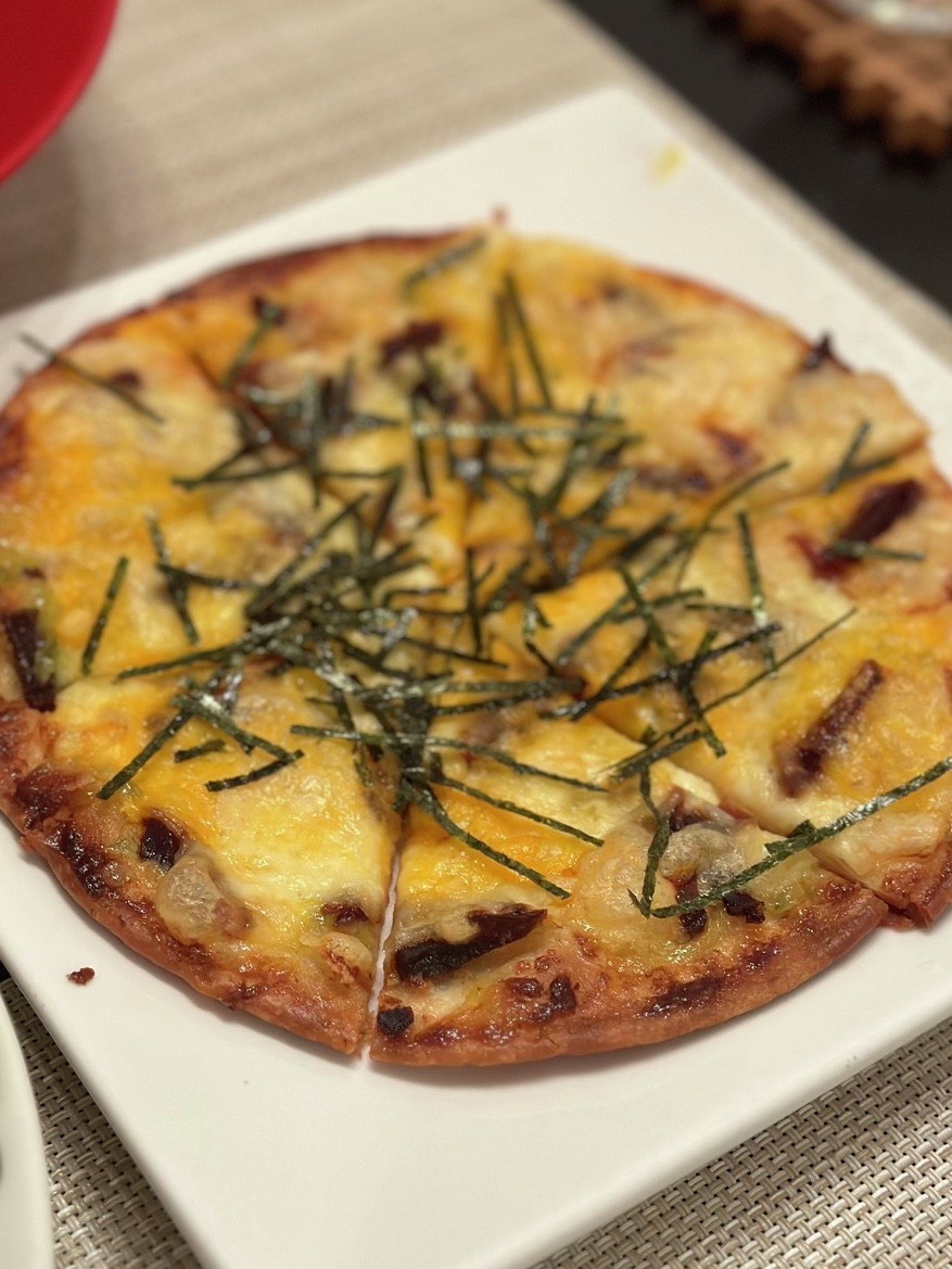 奈良漬けとワサビのピザの画像
