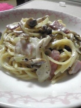 ★キノコとベーコンの濃厚クリームパスタ★