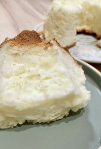 真っ白な米粉のシフォンケーキ