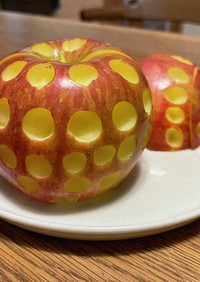 りんご　水玉模様　飾り切り