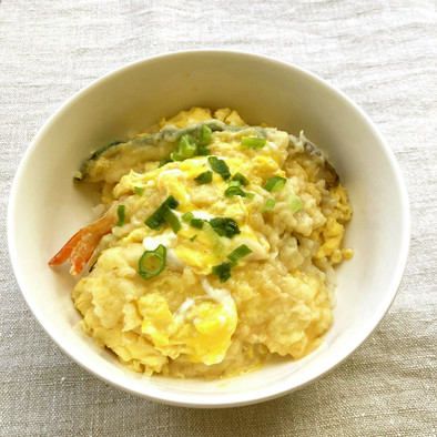 【楽チン】天ぷらの卵とじ丼の写真