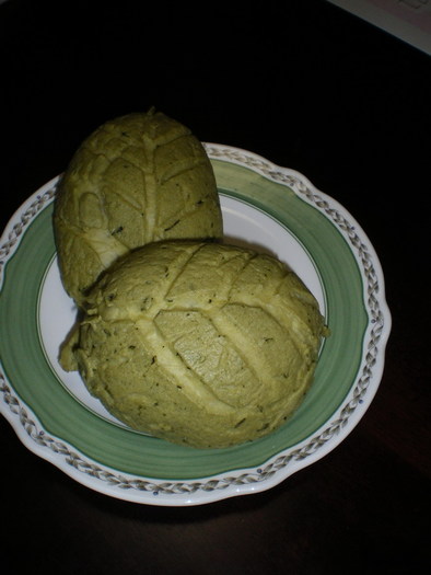 緑茶で作る「葉っぱのメロンパン」♪の写真
