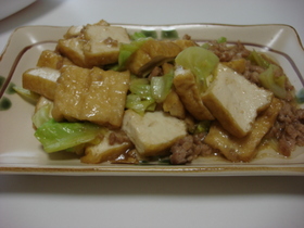 厚揚げと挽肉の味噌炒め