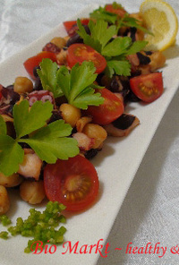 蛸と豆のペペロンチーノ風ブルスケッタ