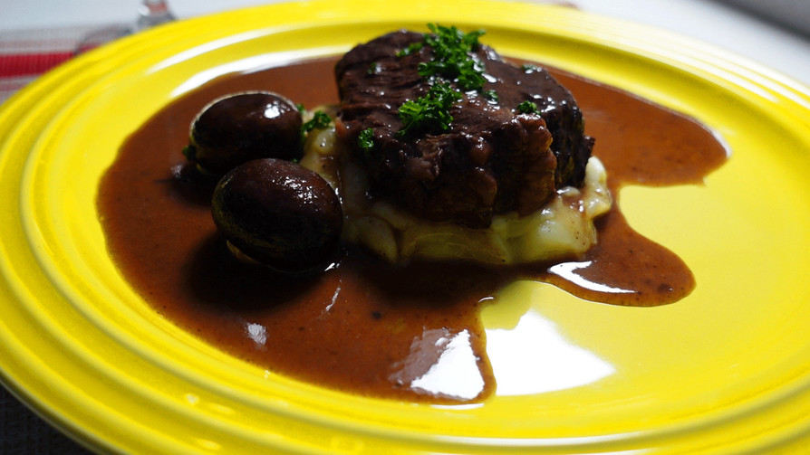 スロークッカービーフブルギニヨンのレシピ