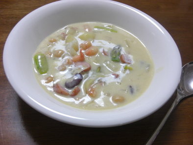 お豆の豆乳スープの写真
