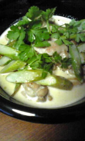 鶏肉とアスパラのクリーム煮