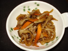 砂糖なしでも甘い、切干大根の煮物