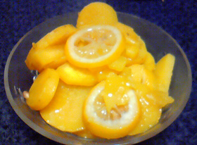 サツマイモのレモン煮