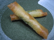大葉とブリーチーズのスティック春巻きの写真