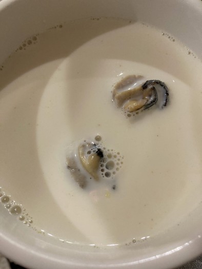牡蠣のミルクスープの写真