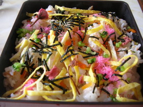 お花見に ちらし寿司