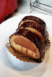 トヨ型で…モカ＆カスタードムースケーキ